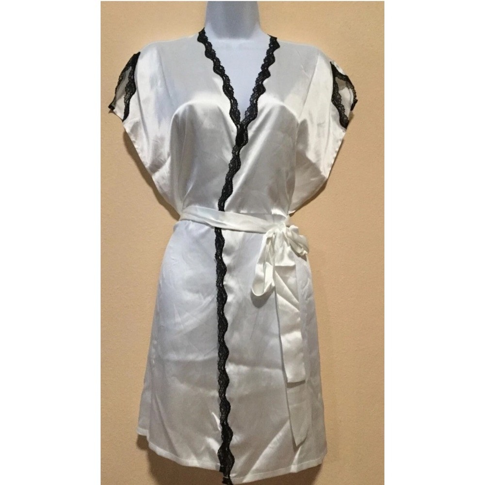 Victorias Secret LIMITED EDITION BOMBSHELL Lg Satin Short Robe Lace Trim